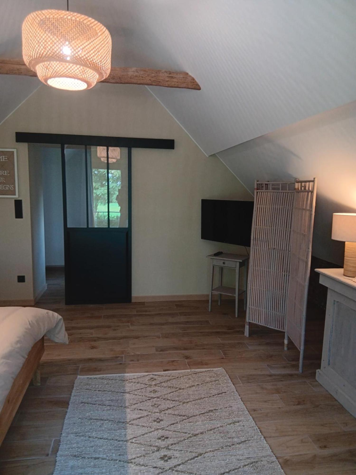 La Chambre Des Daines บินช์ ภายนอก รูปภาพ