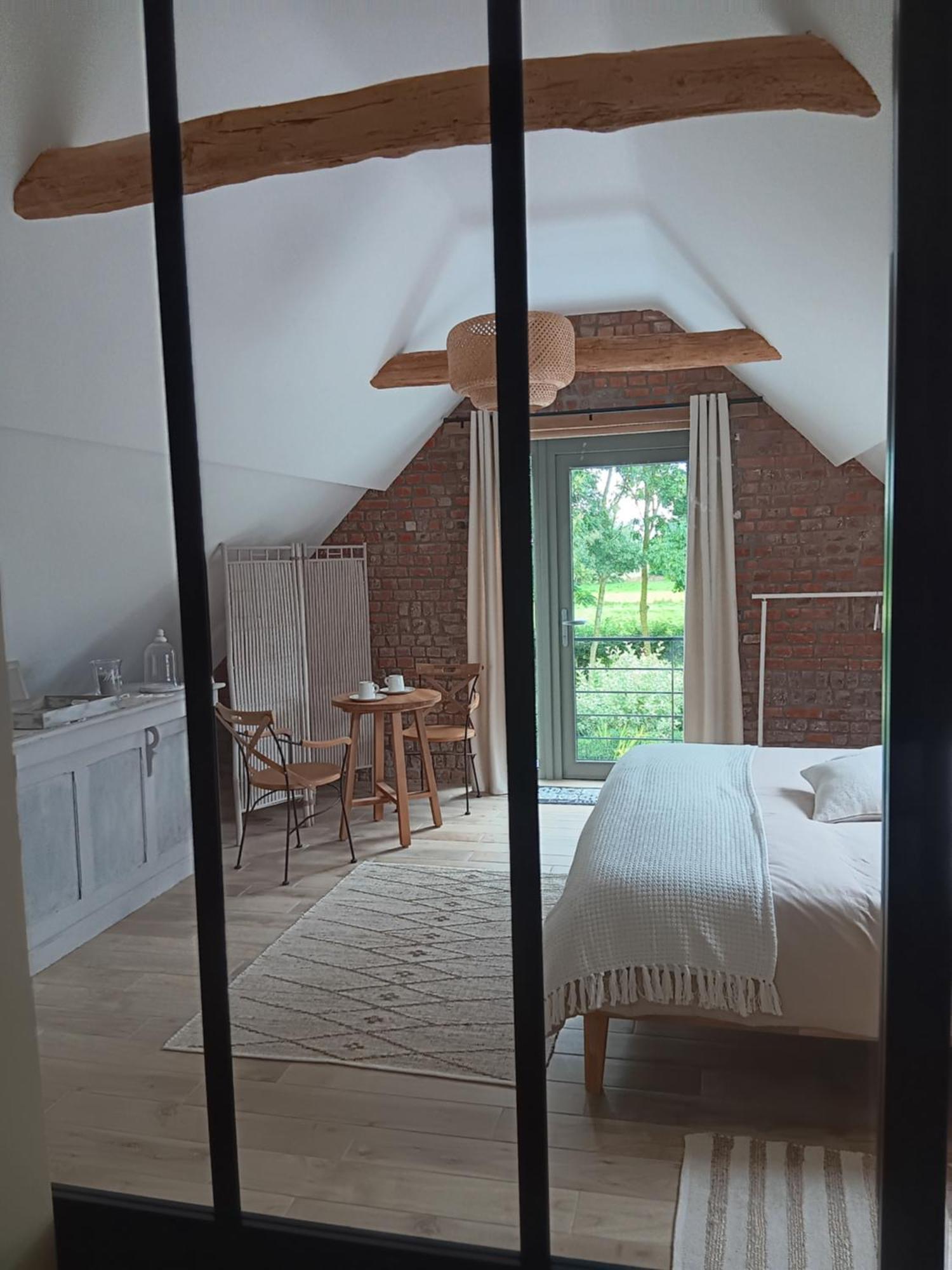 La Chambre Des Daines บินช์ ภายนอก รูปภาพ