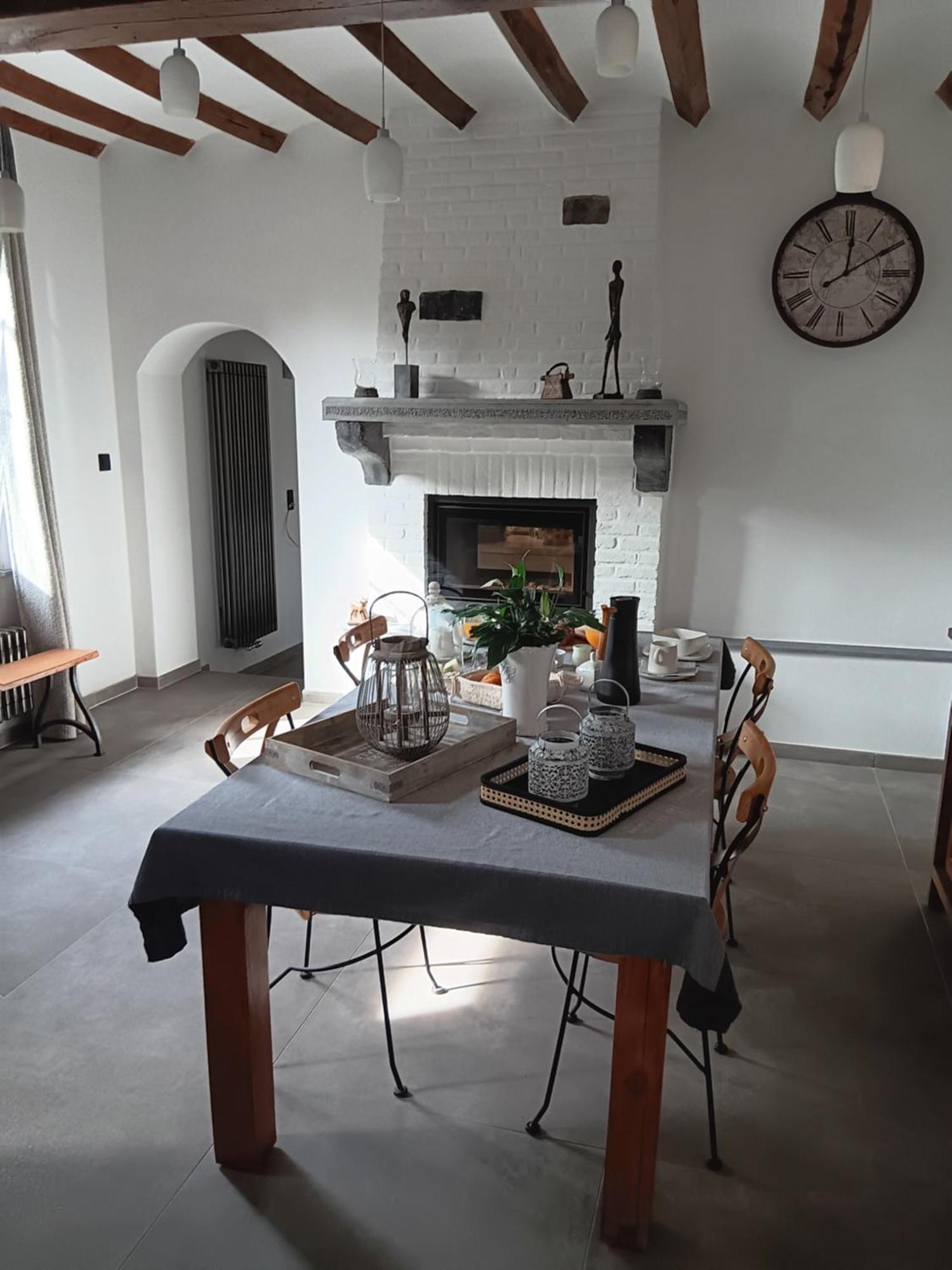 La Chambre Des Daines บินช์ ภายนอก รูปภาพ